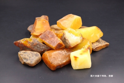 琥珀原石進口清關手續辦理_俄羅斯有機寶石報關行